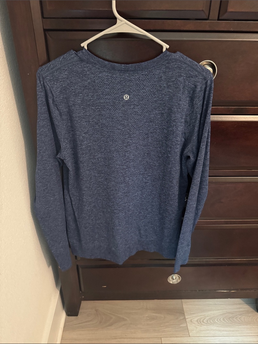 lululemon athletica Heathered Navy Long Sleeve Crew - Picture 2 of 3